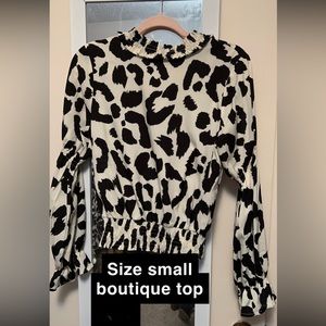 Boutique top